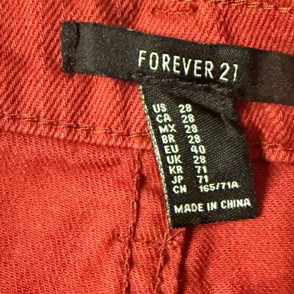 Forever 21 shorts Women Size 28 Maroon Distressed Floral Lace Denim Shorts - Picture 3 of 6